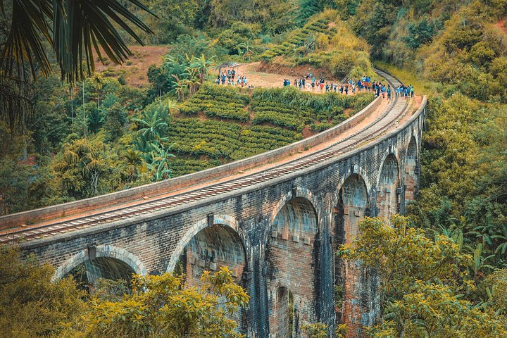 Sri Lanka 5 Day tour Best Nature and Culture include top hotels