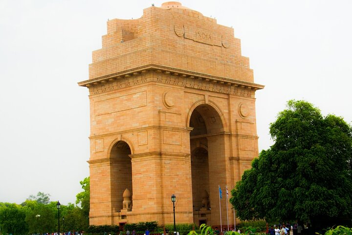 Private Car Airport Transfer from Hotel in Delhi, Noida, Gurugram
