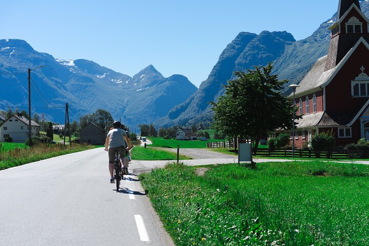 Olden: Fjord e-bike tour