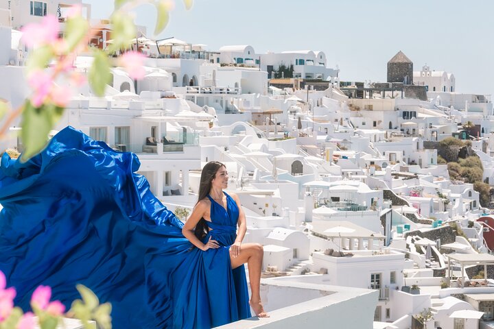 Exclusive Santorini Flying Dress Photoshoot with Pickup