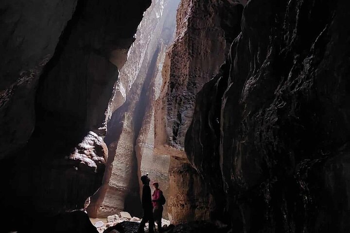 Cave Of The Tayos | Speleology | Mysterious Caverns | Light Wells | Puyo