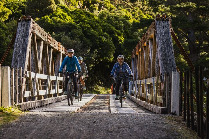 Wellington Remutaka Rail Trail eBike Cycle Tour