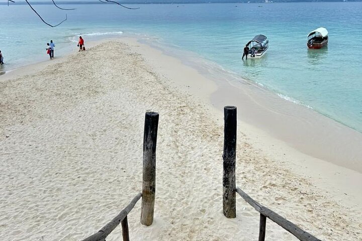 A Half Day Private Prison Island Tour