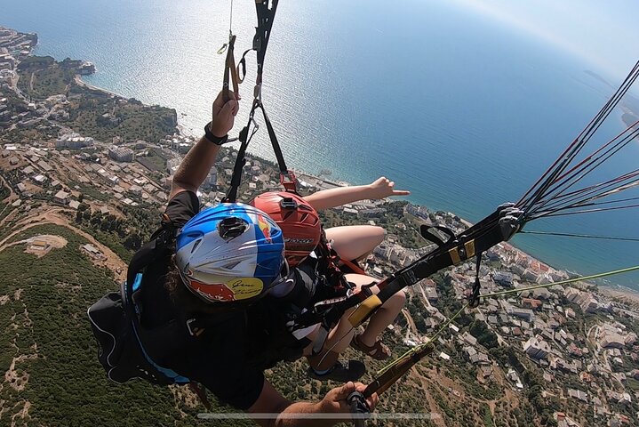 Paragliding in Vlore
