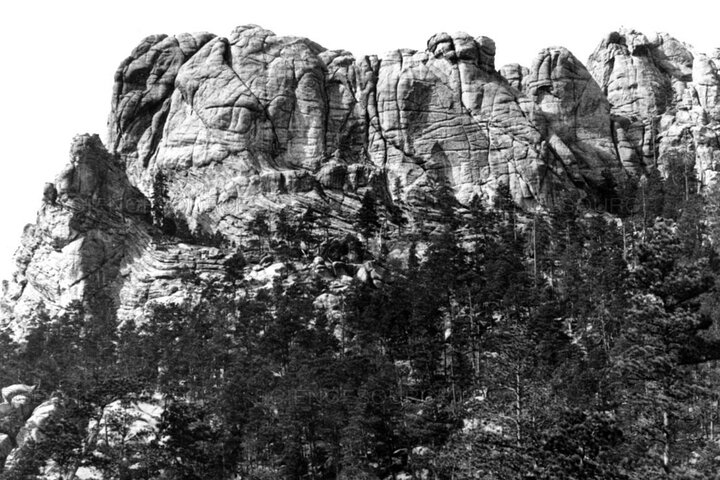 Dakota Highlights: Black Hills, Mt Rushmore & Badlands Audio Tour