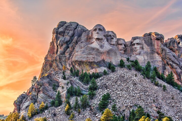 Dakota Highlights: Black Hills, Mt Rushmore & Badlands Audio Tour