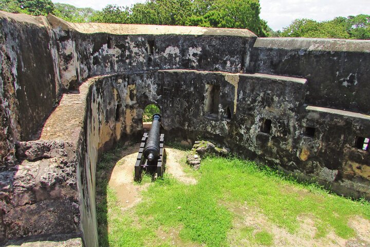 Mombasa City Tour - Fort Jesus, Old Town, Spice Town & Craft