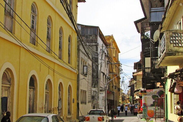 Mombasa City Tour - Fort Jesus, Old Town, Spice Town & Craft