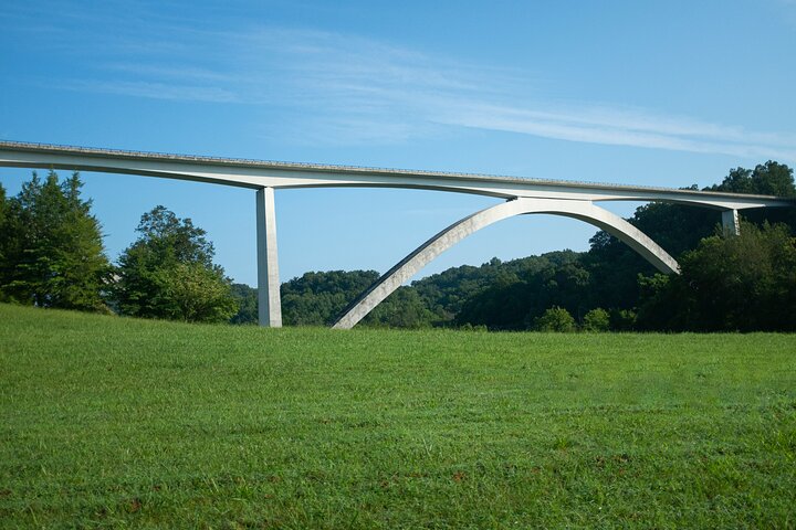 Natchez Trace Parkway: Tennessee & Alabama GPS Audio Driving Tour