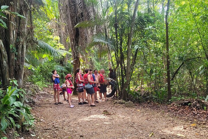 Cave Tubing and Altun Ha Mayan Ruin from Belize City with Lunch
