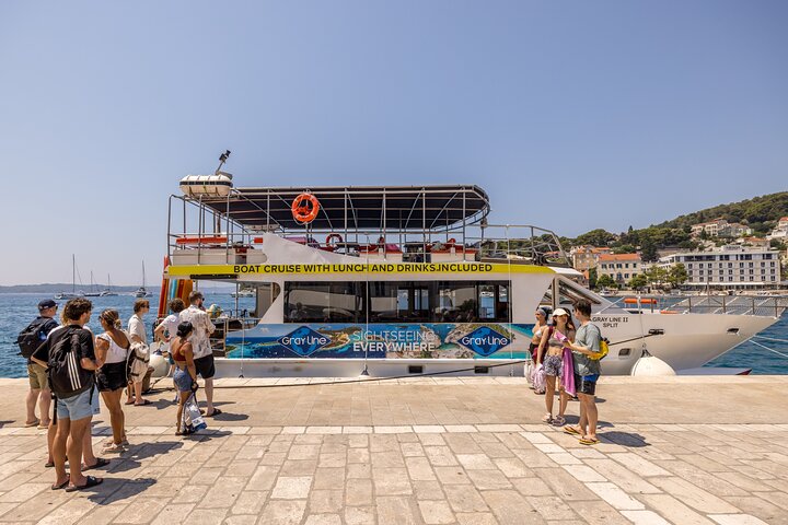 Hvar, Brač & Pakleni islands cruise with lunch & drinks from Split & Trogir