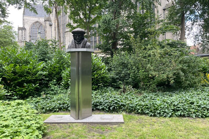 Self-Guided Walking Tour of Gouda: Canals, Colonies, and Cheese