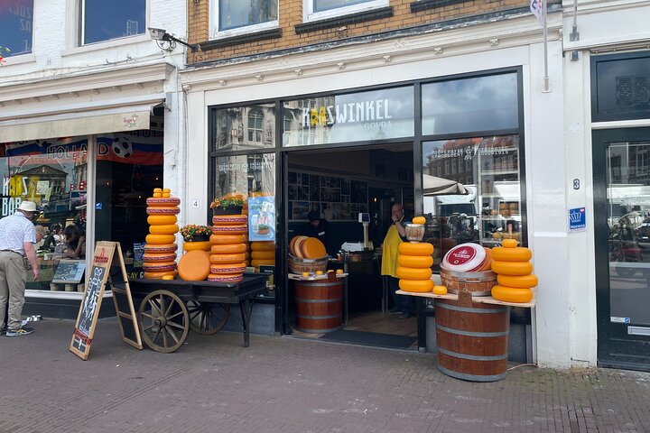 Self-Guided Walking Tour of Gouda: Canals, Colonies, and Cheese