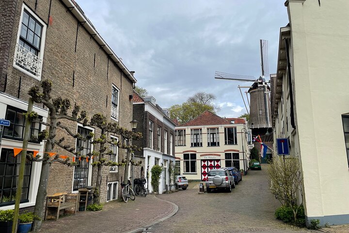 Self-Guided Walking Tour of Gouda: Canals, Colonies, and Cheese