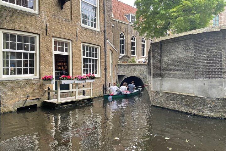 Self-Guided Walking Tour of Gouda: Canals, Colonies, and Cheese