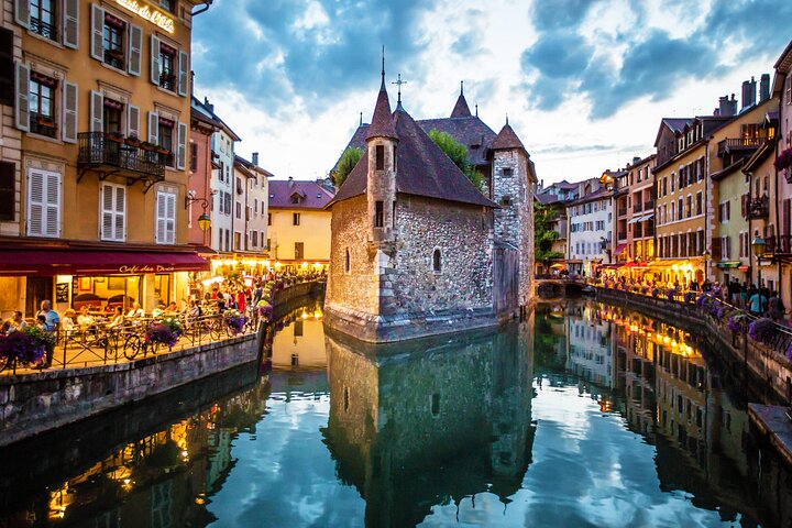 Annecy - Venice of the Alps - Tour from Geneva