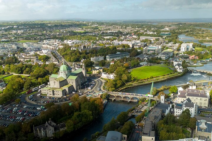 Dublin to Cliffs of Moher, Burren, Wild Atlantic Way, Galway Tour