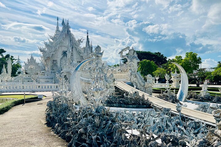 Chiang Rai: Discover 7 Must-See Spots & Lunch Buffet