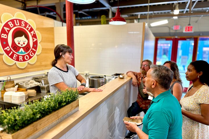 Cincinnati Historic Centre Food Tour with 6 Authentic Dishes