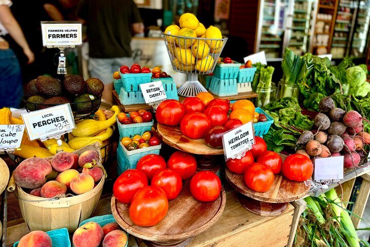 Cincinnati Historic Centre Food Tour with 6 Authentic Dishes