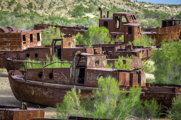 Nukus Muynak Ship Cemetery Tour