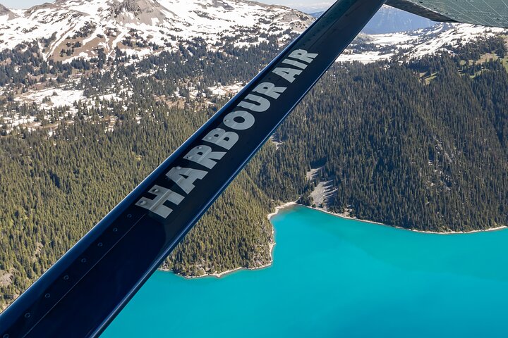 Whistler Glacier Spectacular: Scenic Seaplane Sightseeing Tour