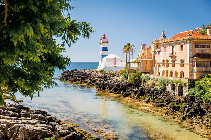 Sintra and Cascais Small-Group Day Trip from Lisbon