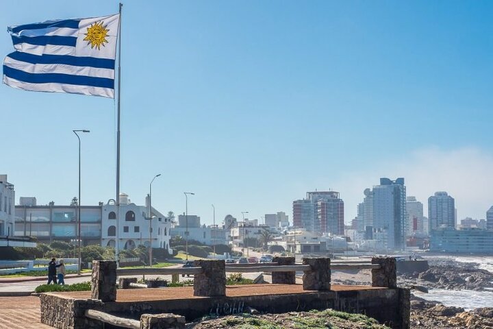 Private Tour for cruisers in Punta del Este with TANGO TOUR