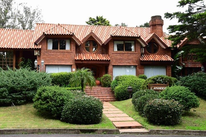 Private Tour for cruisers in Punta del Este with TANGO TOUR