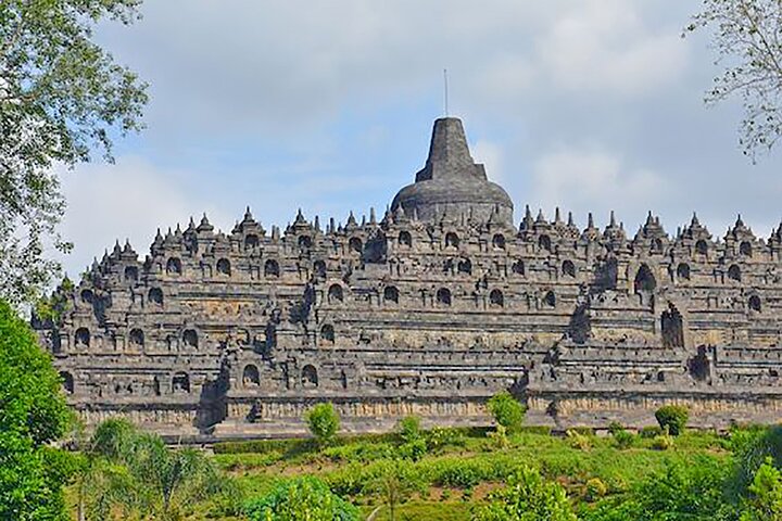 From Port Semarang : Private Yogyakarta Tour Borobudur Temple