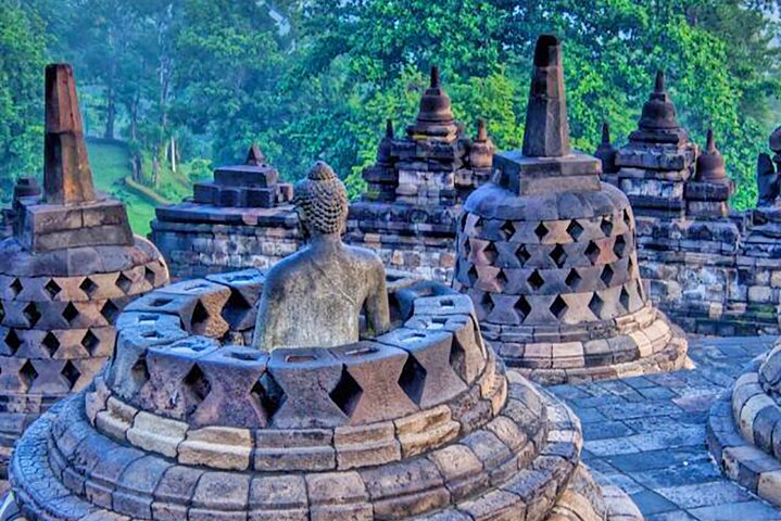 From Port Semarang : Private Yogyakarta Tour Borobudur Temple