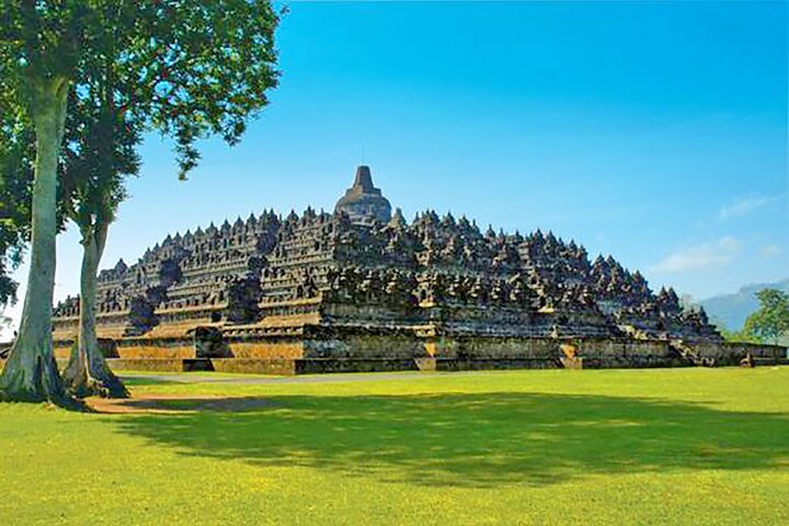 From Port Semarang : Private Yogyakarta Tour Borobudur Temple