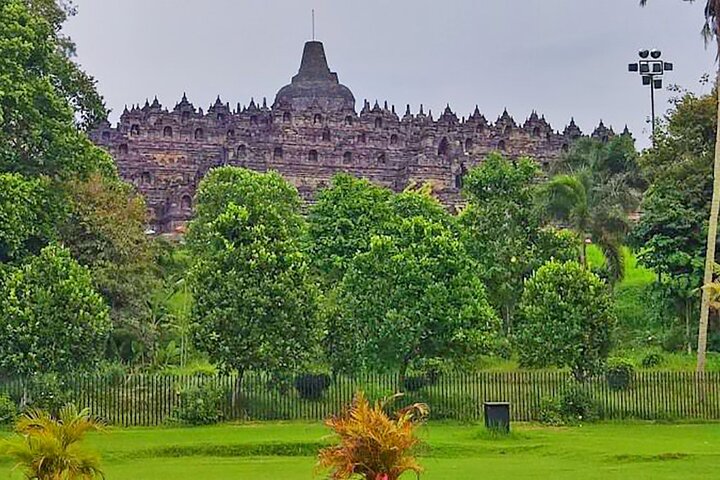 From Port Semarang : Private Yogyakarta Tour Borobudur Temple