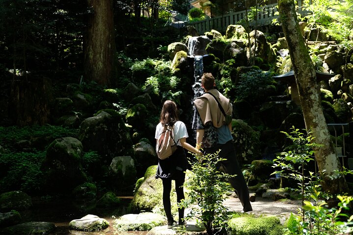 Forest Bathing in Temple and Enjoy onsen with healing power