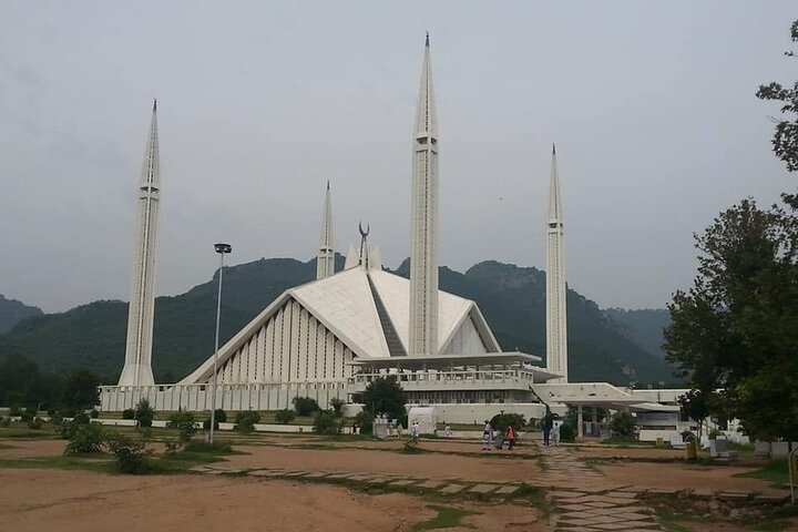 Islamabad and Rawalpindi Sightseeing Tour