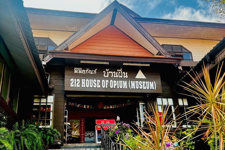 Chiang Rai: Discover 7 Must-See Spots & Lunch Buffet