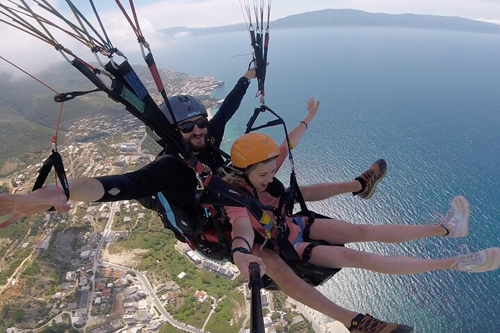 Paragliding in Vlore