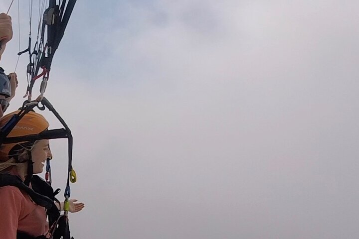 Paragliding in Vlore