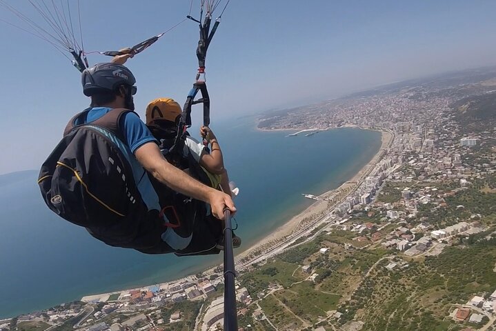 Paragliding in Vlore