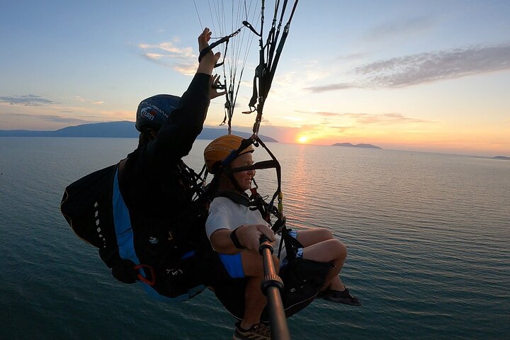 Paragliding in Vlore