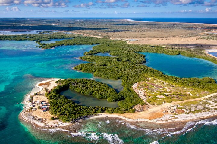 4 hour Individual Island Tour for 1 to 12 persons