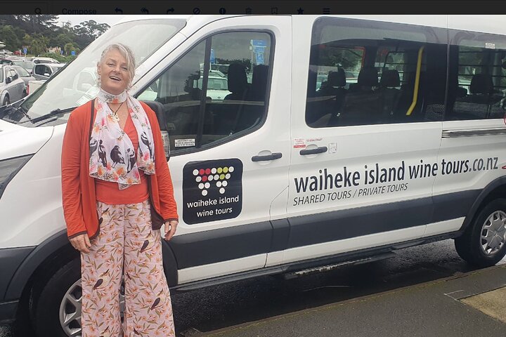 PREMIUM WINE tasting = Waiheke Island Wine Tours MAX 11 clients !