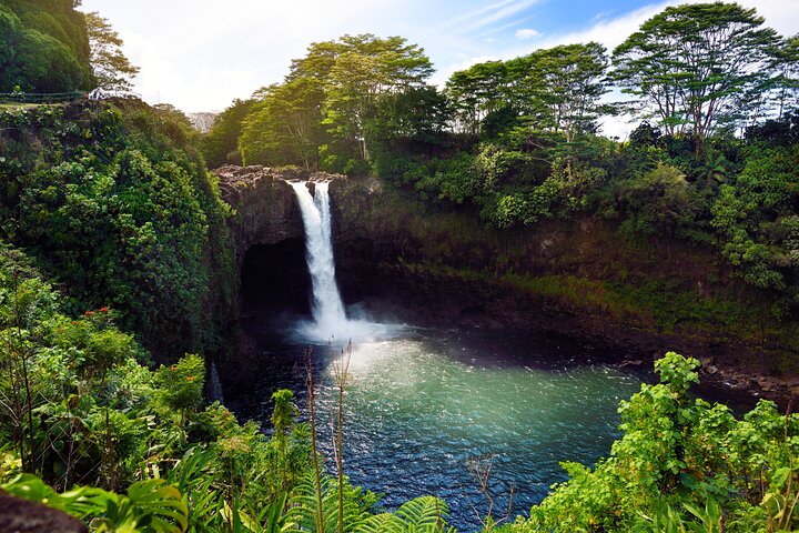 “Ultimate Big Island Experience” Volcano,Waterfall,Beach & Lunch