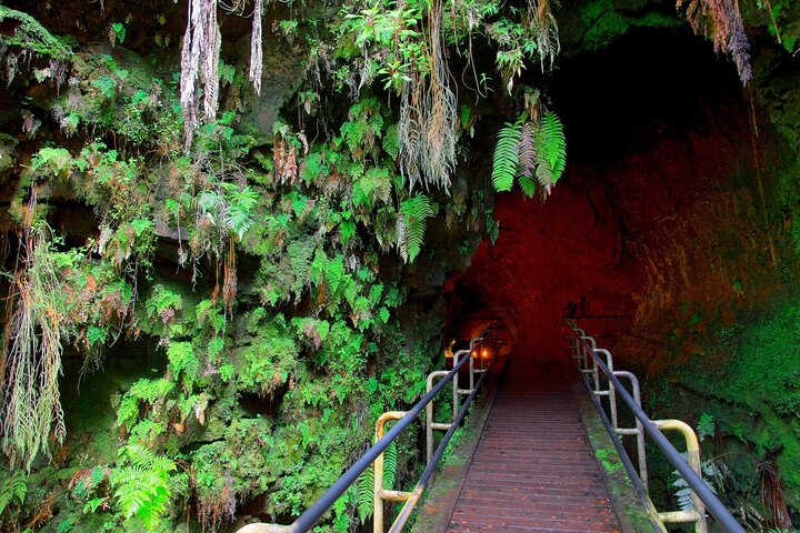 “Ultimate Big Island Experience” Volcano,Waterfall,Beach & Lunch