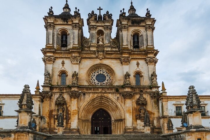 Alcobaça and Batalha Monasteries: Private Tour