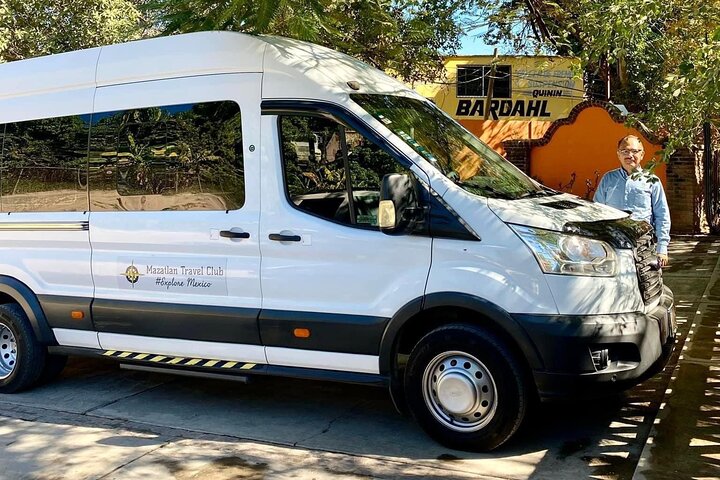 Mazatlan van for hire at cruise terminal – Bilingual Driver Incl.