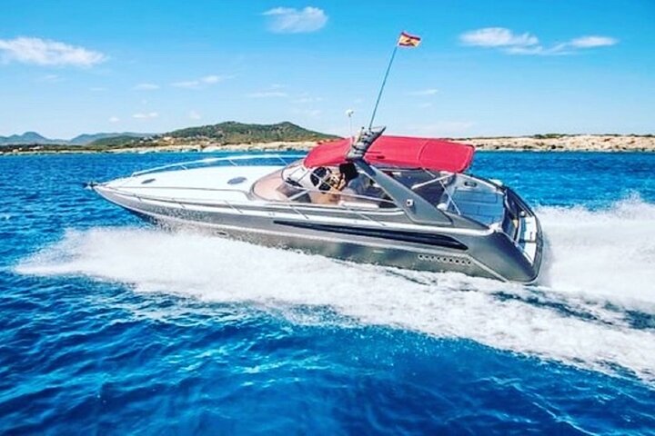 Private Yacht Tour with Drinks and Snorkeling in Gran Canaria