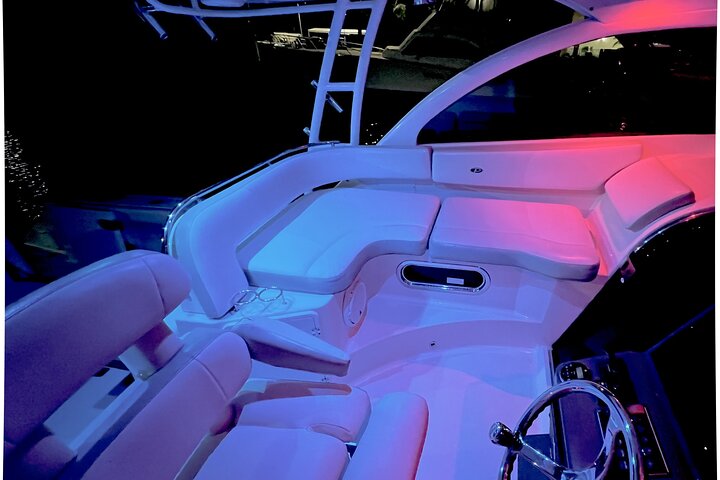 Cayman Private Luxury Charters - Stingray City, Snorkel, & More