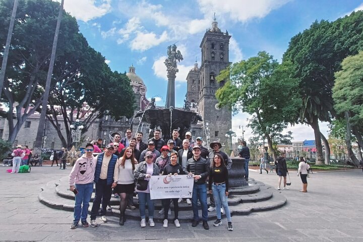 Town walking tour of the city