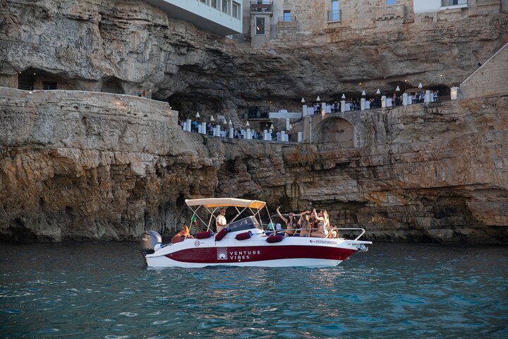 Monopoli Shared 2.5-Hour Boat Experience with Local Aperitif